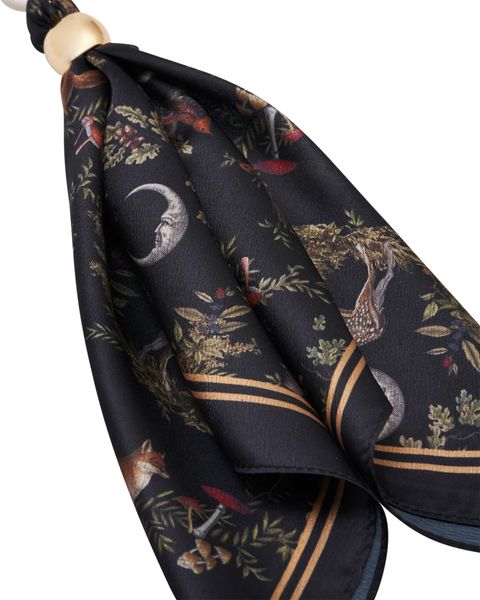 Fable England Black Into the Woods Scarf Bag Charm – Skjerf og veskecharms