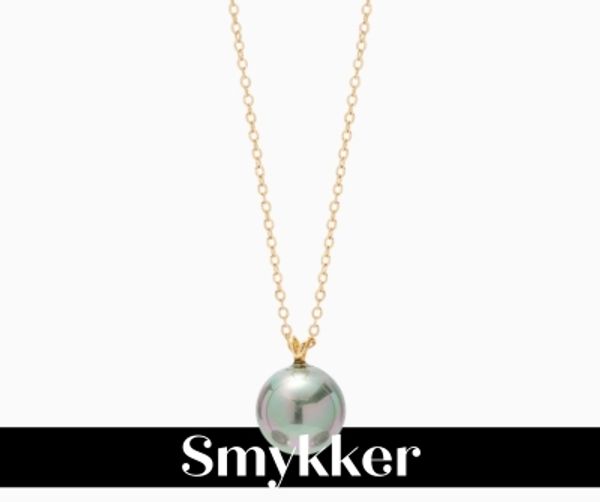 Hos Ros Mari Smykkekunst finner du unike, håndlagde smykker som kombinerer tidløs eleganse med moderne design. Utforsk et bredt utvalg av halskjeder, armbånd og øredobber, laget av kvalitetsmaterialer som perler, krystaller og sølv. Våre smykker er perfekte gaver eller tilbehør som gir ethvert antrekk et personlig preg. Besøk oss for eksklusive nyheter og inspirasjon.